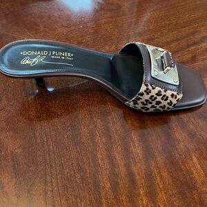 Donald Pliner 2 inch heel.  Size 8 1/2.  Animal print and brown.